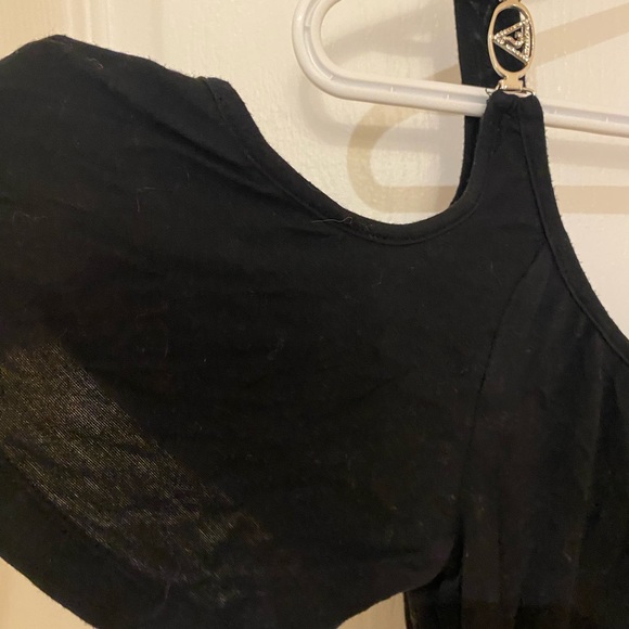 Cold shoulder Guess top - Picture 4 of 4